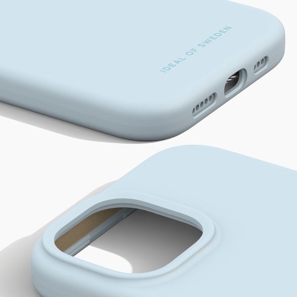 iDeal of Sweden Silikonhülle mit MagSafe Apple iPhone 17e / 16e / 15 / 14 / 13 - Light Blue