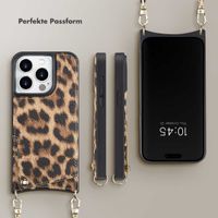 Selencia Nova Back Cover mit Kordel und Kartenhalter für das iPhone 15 Pro - Leopard