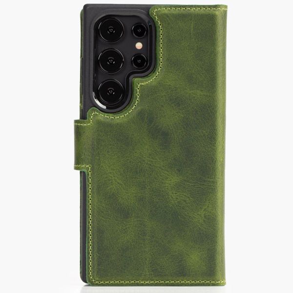 Wachikopa Multi Wallet Bookcase für das Samsung Galaxy S24 Ultra - Forest Green