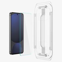 Spigen GLAStR Fit Displayschutzfolie + Applicator für das Samsung Galaxy A56 / S24 FE