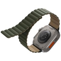 Uniq Revix doppelseitiges Armband für die Apple Watch Series 1 bis 10 / SE / Ultra (2) (44/45/46/49 mm) - Moss Green / Tan