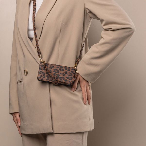 Selencia Sabi Klapphülle mit Leopardenmuster Apple iPhone 12 (Pro) - Mocha Brown