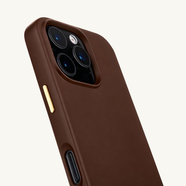 Selencia Rivièra Backcover mit MagSafe mit abnehmbaren Haken Apple iPhone 16 Pro - Choco Brown