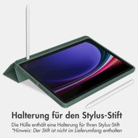 Accezz Smarte Klapphülle aus Silikon für das Samsung Galaxy Tab A9 Plus - Dunkelgrün