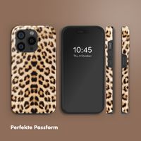 Selencia Vivid Tough Back Cover MagSafe für das iPhone 15 Pro - Wild Leo