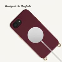 Selencia Rivièra MagSafe Backcover mit abnehmbaren Haken für das Apple iPhone 17e / 16e - Bold Burgundy + Sorbet Pop Handykette - Pink