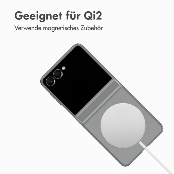 Accezz Color Backcover mit MagSafe und Ringständer Samsung Galaxy Z Flip 8 - Grau