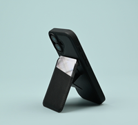 imoshion Backcover mit Kartenfach und Ständer Apple iPhone 16 - Schwarz