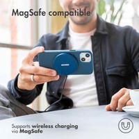 Accezz Leather Backcover mit MagSafe für das iPhone 14 Plus - Dunkelblau