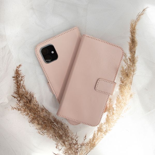 Selencia Echtleder Klapphülle Apple iPhone 12 (Pro) - Dusty Pink