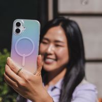 ZAGG Milan Snap Case mit MagSafe für das iPhone 16 - Iridescent