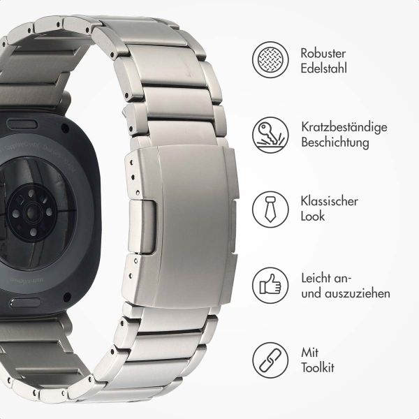 Accezz Mattes Titanstahlarmband für das Samsung Galaxy Watch Ultra (2024/2025) - Silber