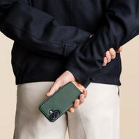 Accezz Edge abnehmbare Bookcase mit MagSafe Apple iPhone 18 Pro / 17 Pro - Grün