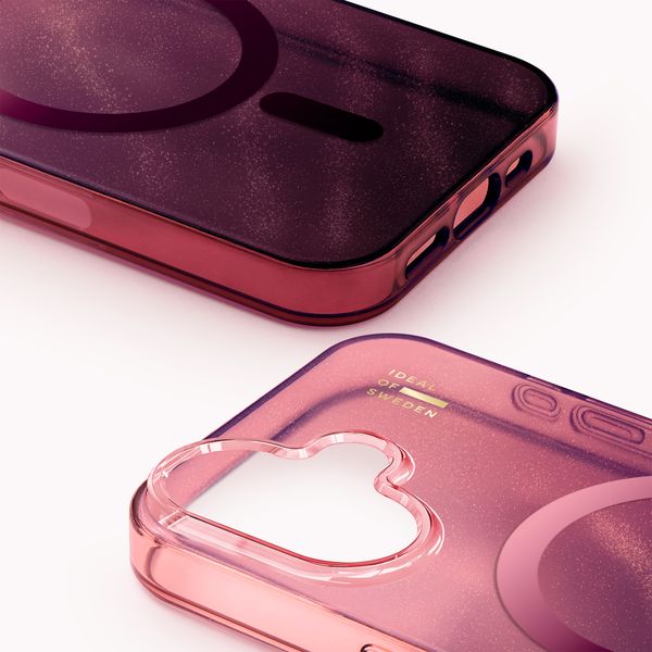 iDeal of Sweden Clear Case MagSafe Apple iPhone 16 - Cherry Lacquer