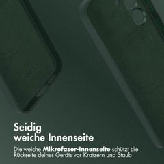 Accezz MagSafe Leather Backcover für das Samsung Galaxy S24 - Cedar Green