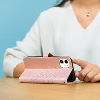 imoshion Mandala Klapphülle Apple iPhone 16e - Rose Gold