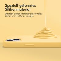 Accezz Liquid Silikoncase mit MagSafe für das iPhone 14 Pro - Gelb