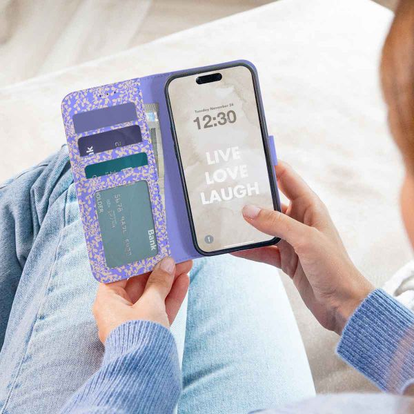 imoshion Design Klapphülle Samsung Galaxy S23 - Purple White Flowers