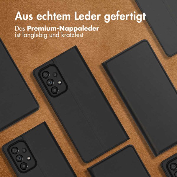 Accezz Premium Leather Slim Klapphülle für das Samsung Galaxy A53 - Schwarz