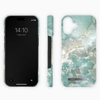 iDeal of Sweden Fashion Back Case Apple iPhone 16 - Azura Marble