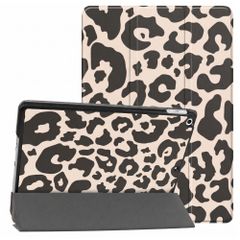 imoshion Design Trifold Klaphülle Apple iPad 9 (2021) 10.2 Zoll / iPad 8 (2020) 10.2 Zoll / iPad 7 (2019) 10.2 Zoll - Leopard