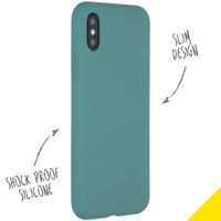 Accezz Liquid Silikoncase Dunkelgrün für das iPhone Xs / X