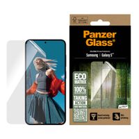 PanzerGlass ﻿Ultra Wide Fit Recycelter Antibakterieller Screen Protector Matrix inkl. Applikator für das Samsung Galaxy S25