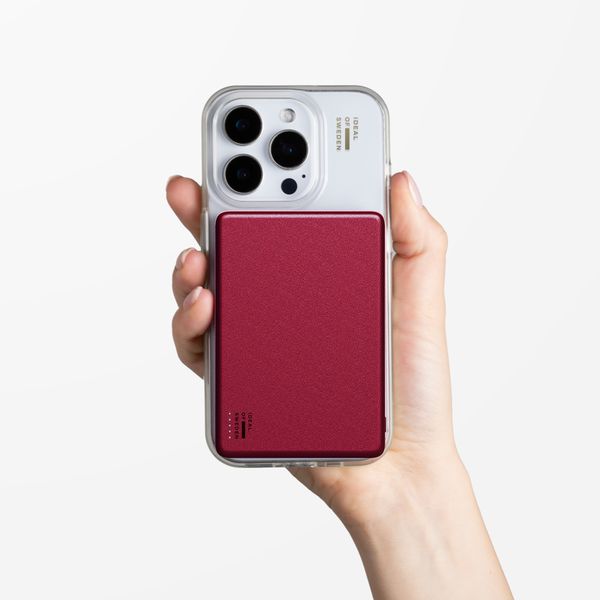 iDeal of Sweden Slim MagSafe Powerbank 5.000 mAh - Kabellose Powerbank - Fine Wine