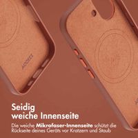 Accezz MagSafe Leather Backcover für das iPhone 16 - Sienna Brown