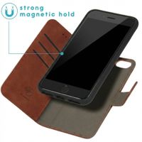 imoshion Entfernbare 2-1 Luxus Klapphülle Apple iPhone SE (2020/2022) / 8 / 7 - Braun