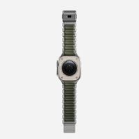 Nomad Stratos Armband für Apple Watch | 44/45/46/49 mm - Forest Green / Natural Titanium