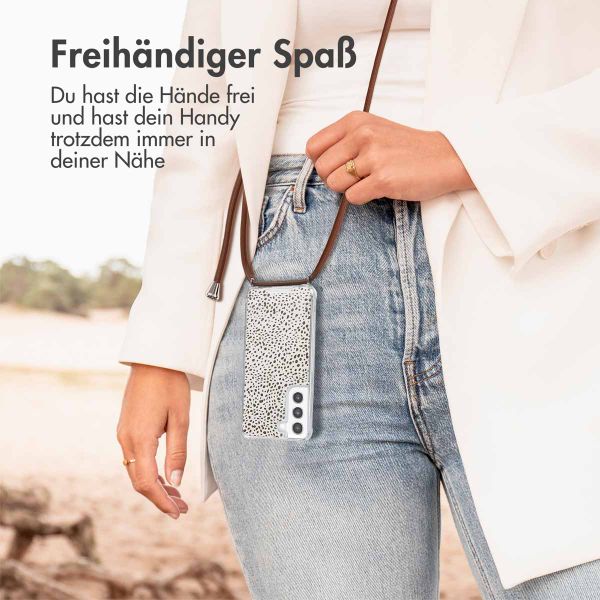 imoshion Design Hülle mit Band Samsung Galaxy S21 FE - Desert Dots