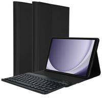 Accezz QWERTY Bluetooth Keyboard Klapphülle für das Samsung Galaxy Tab A9 8.7 Zoll