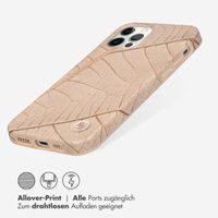 Selencia Aurora Fashion Back Case für das iPhone 12 (Pro) - ﻿Strapazierfähige Hülle - 100 % recycelt - Earth Leaf Beige