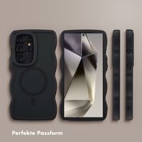 Selencia Wavy Backcover mit MagSafe Samsung Galaxy S24 Ultra - Schwarz