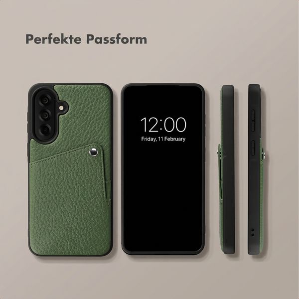 Selencia Riva Back Cover mit Kartenfach Samsung Galaxy A37 (5G) - Sage Green
