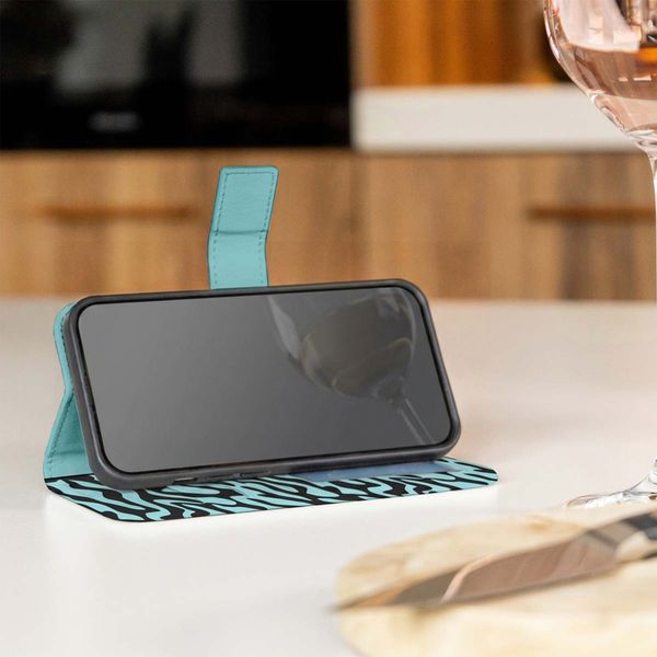 pr2433_black_blue_stripes_usp_de_DE_2