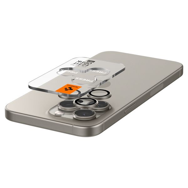 Spigen GLAStR EZ Fit Optik Pro Kameraschutz 2er-Pack für Apple iPhone 15 Pro / 15 Pro Max - Natural Titanium