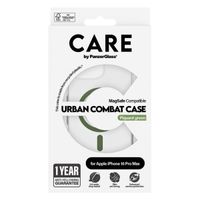 CARE by PanzerGlass Urban Combat Case MagSafe für das iPhone 16 Pro Max - Transparent / Grün