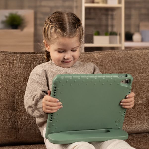 imoshion Schutzhülle mit Handgriff kindersicher Samsung Galaxy Tab A11 Plus / A9 Plus - Olive Green