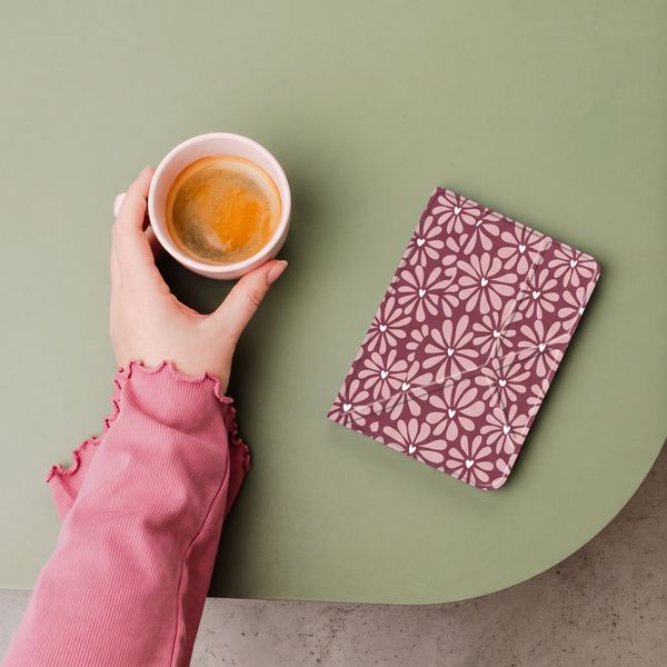 imoshion Design Klappbare Klapphülle Kobo Clara Colour / BW - Bloom Love Blush