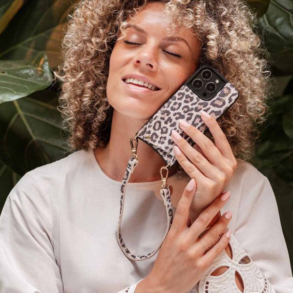 Dutchies Back Cover mit Kartenfach Apple iPhone 15 Pro - Leo