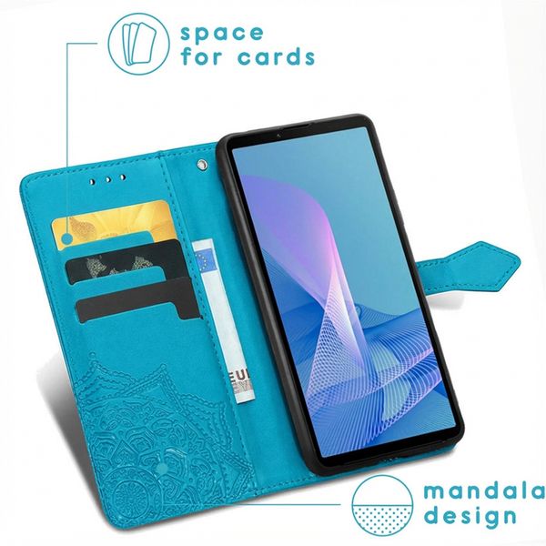 imoshion Mandala Klapphülle Sony Xperia 10 III - Hellblau