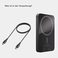 Selencia Vivid Powerbank 5.000 mAh - MagSafe und Qi - Black / Bonbon Stripe Blueberry