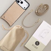 Selencia Nova Croco HandyHülle mit Kordel und Kartenhalter Apple iPhone 18 Pro / 17 Pro - Beige