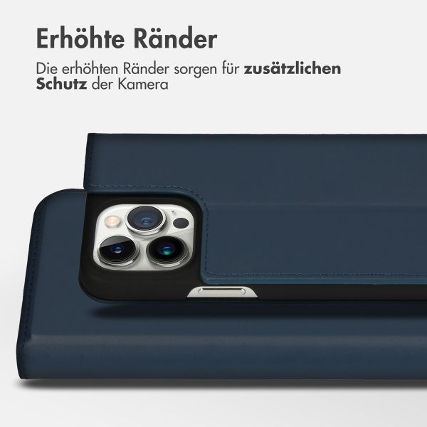 Accezz Premium Leather Slim Klapphülle für das iPhone 14 Pro Max - Dunkelblau