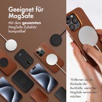 Accezz 2-in-1 Klapphülle aus Leder mit MagSafe für das Apple iPhone 16 Pro - Sienna Brown