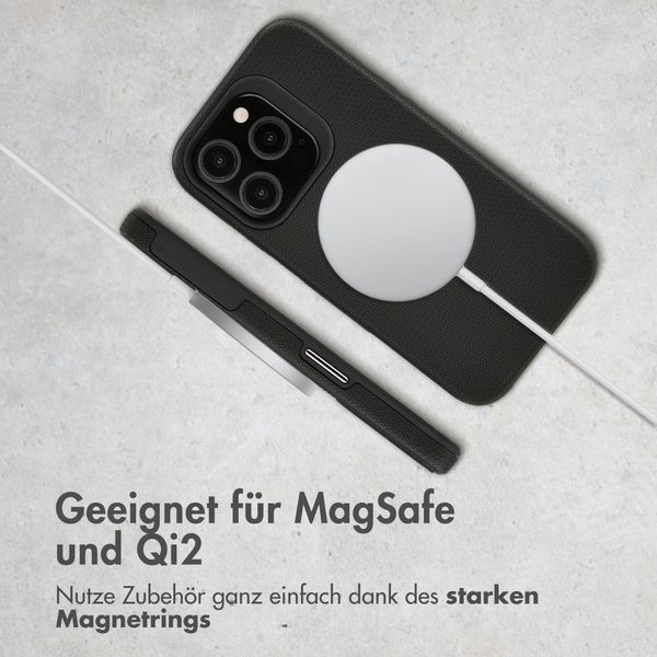 Accezz Tough Back Cover mit MagSafe Apple iPhone 15 Pro - Schwarz