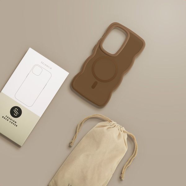 Selencia Wavy Backcover mit MagSafe Samsung Galaxy S25 Ultra - Mocha Brown