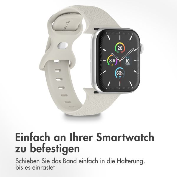 imoshion Graviertes Silikonarmband für die Apple Watch Series 1-10 / SE / Ultra (2) (44/45/46/49 mm) - Sternenlicht